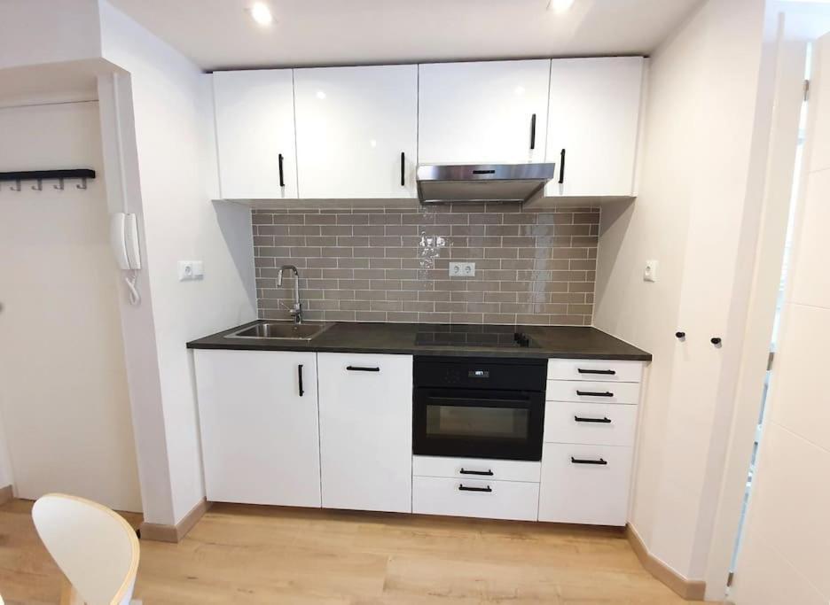 Acogedor Piso En El Centro De Sabinanigo Appartement Buitenkant foto